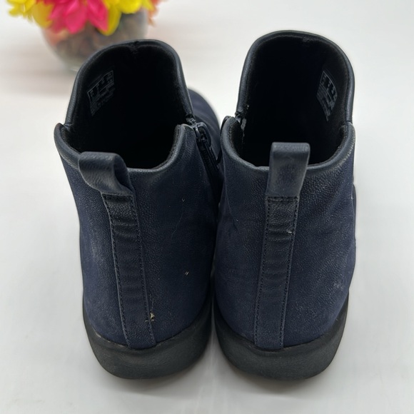 Cloudsteppers by Clarks Navy Blue Lightweight Leather Boots Size 9 MCA6604K - Picture 3 of 7